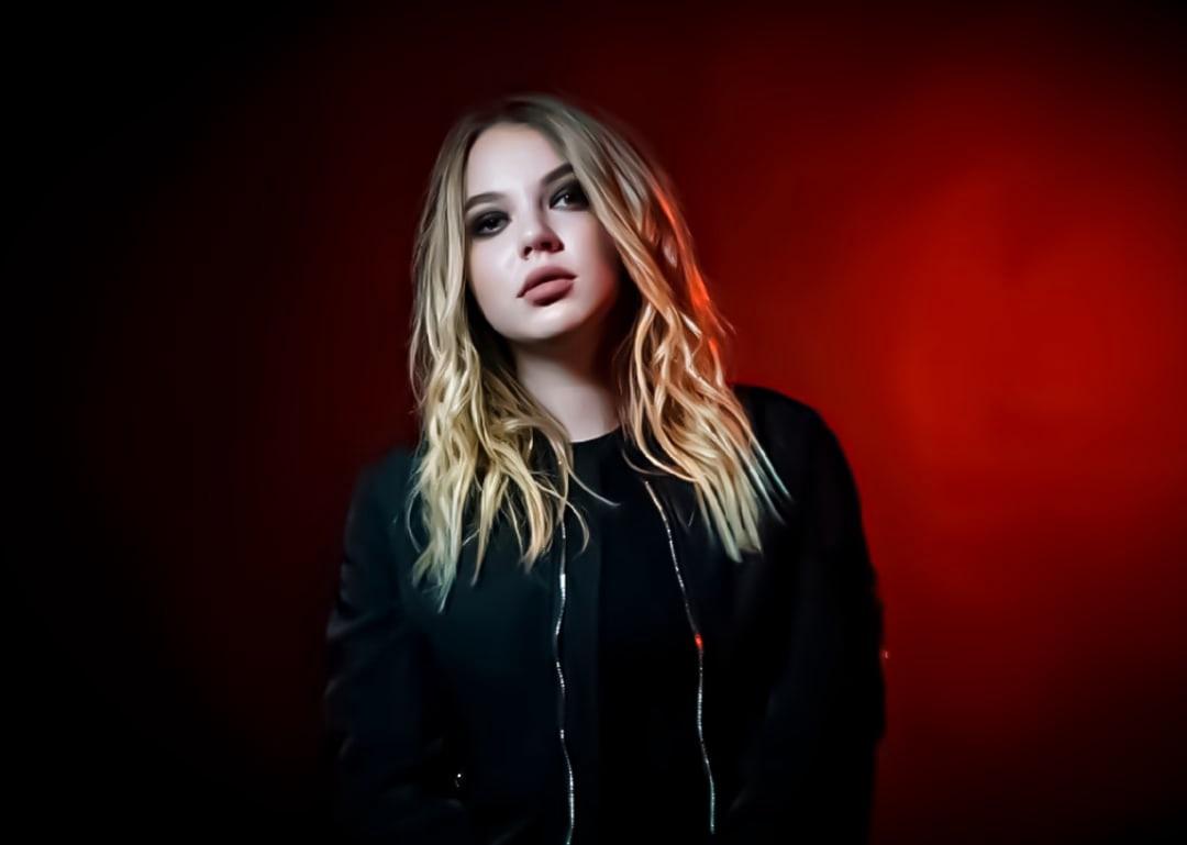 Lustova 05 апреля 2025