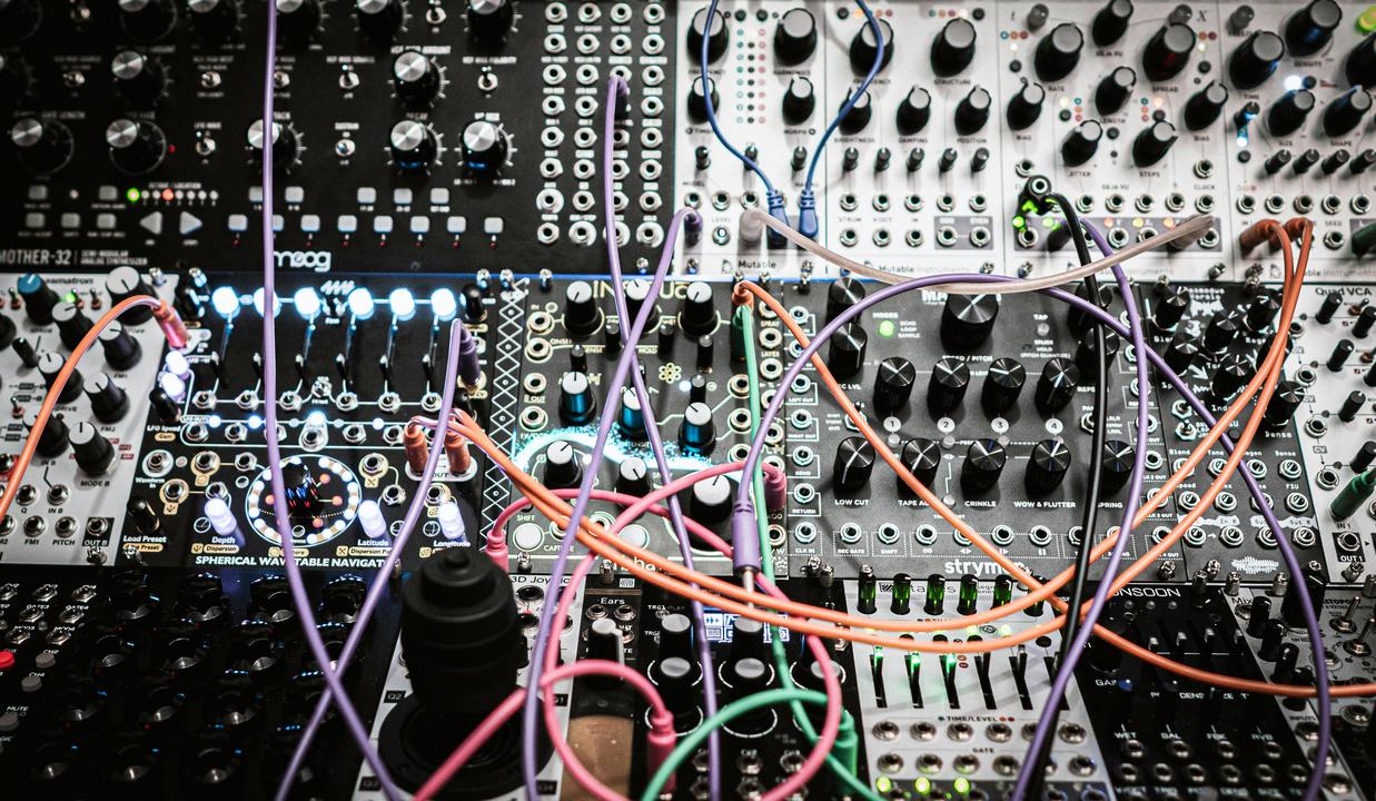 Birth of Sound: Сонификация био-данных 20 июня 2025