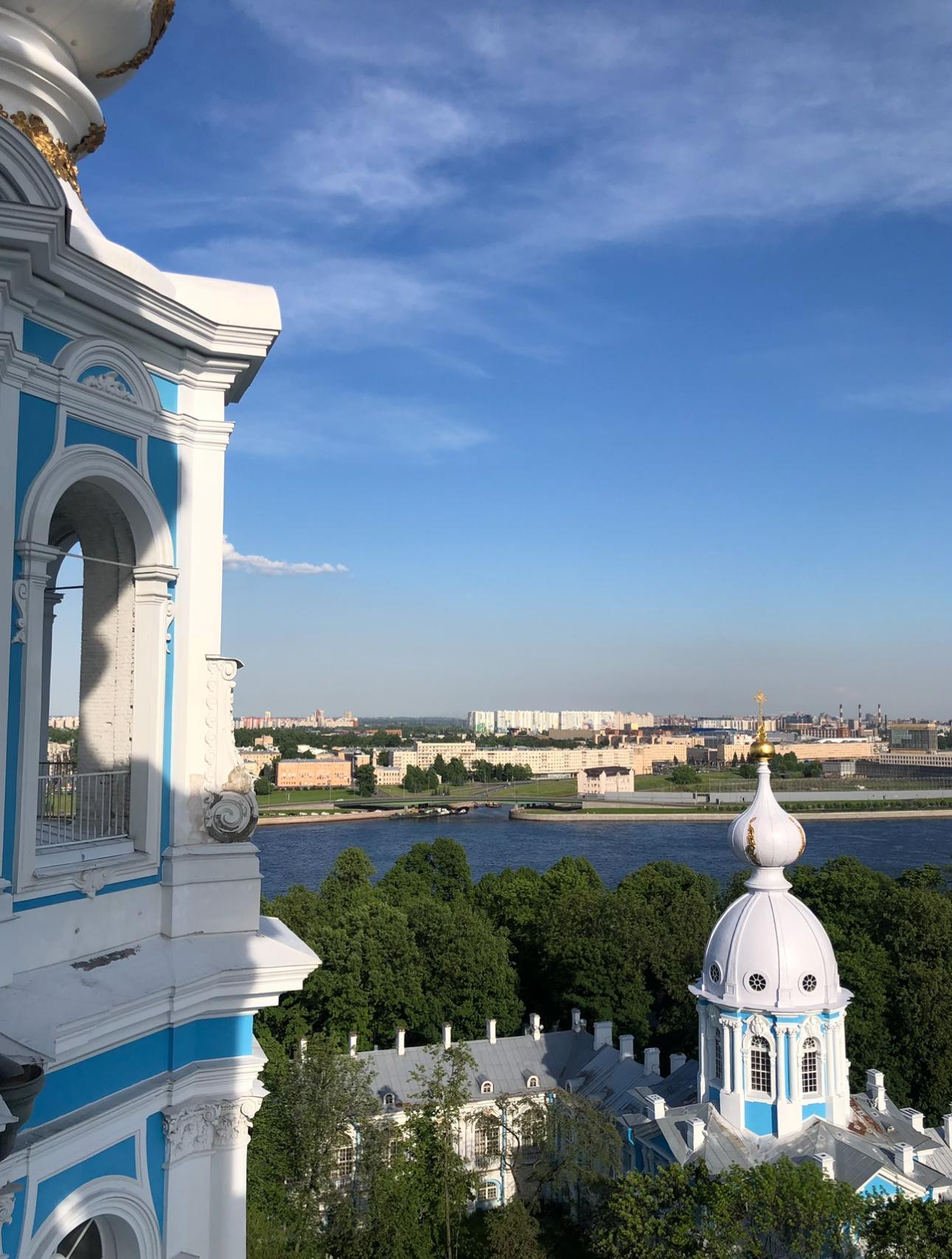 Смотровая площадка в колокольне Смольного собора