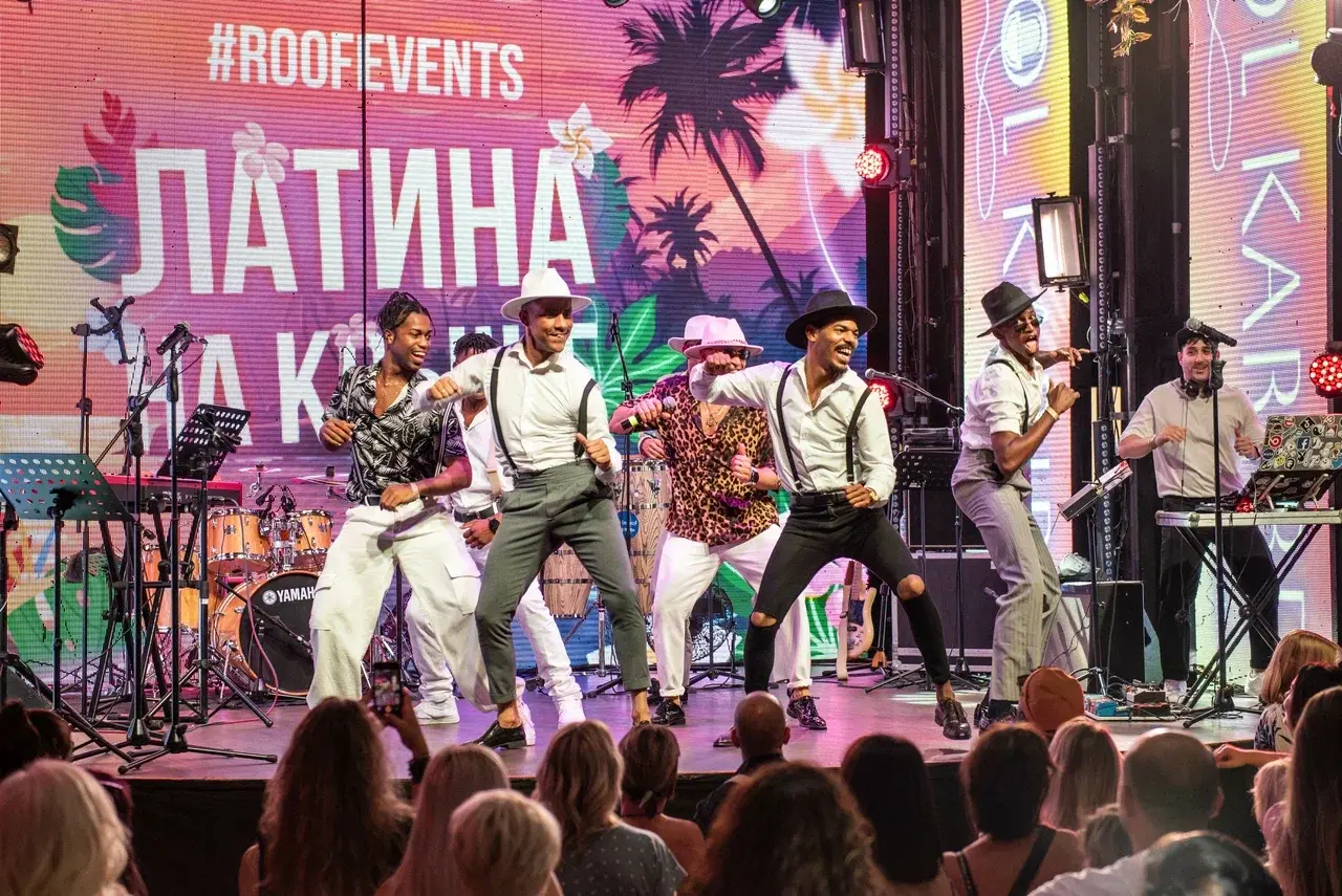 Latina от Roofevents