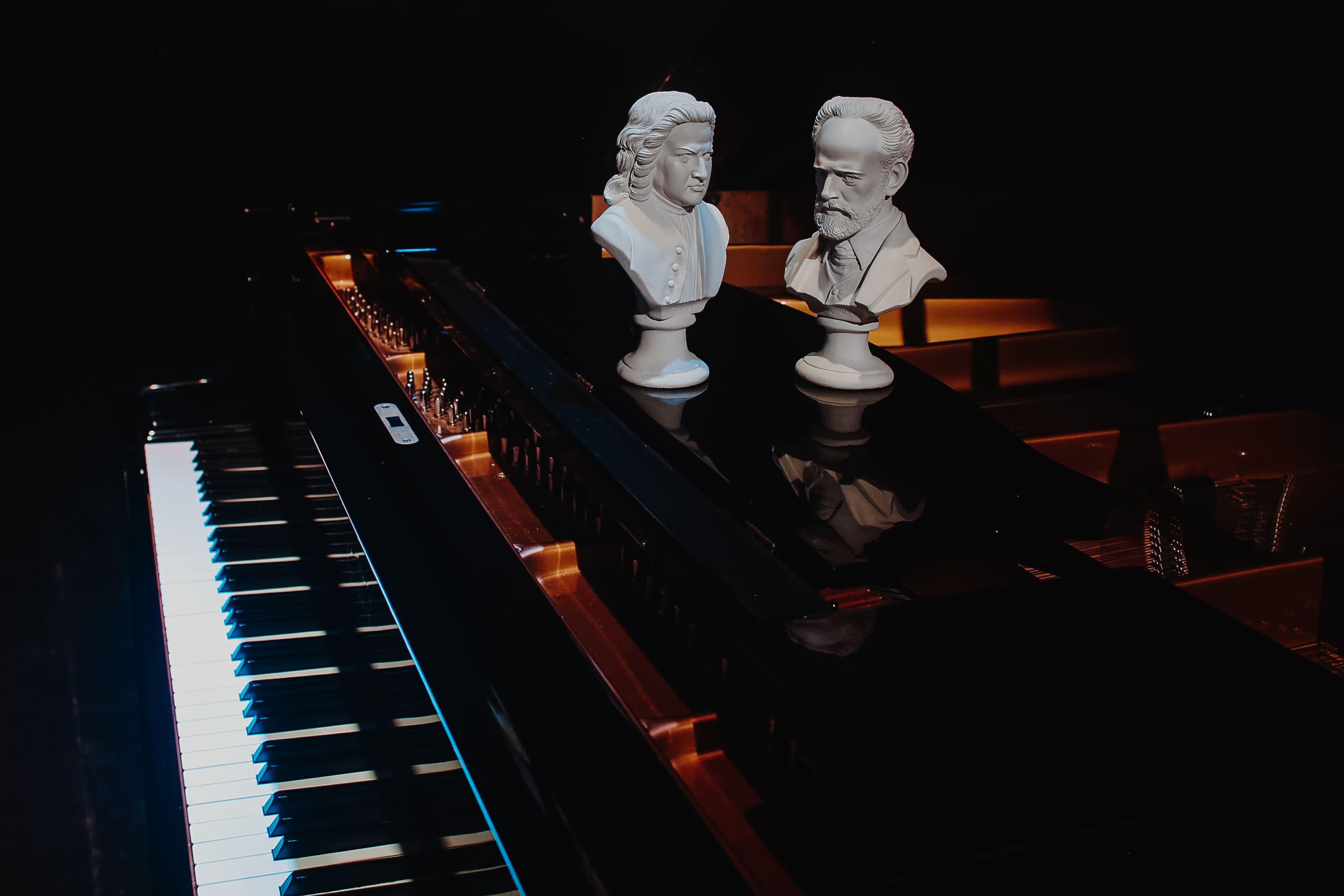 Бах vs Чайковский. Орган vs рояль